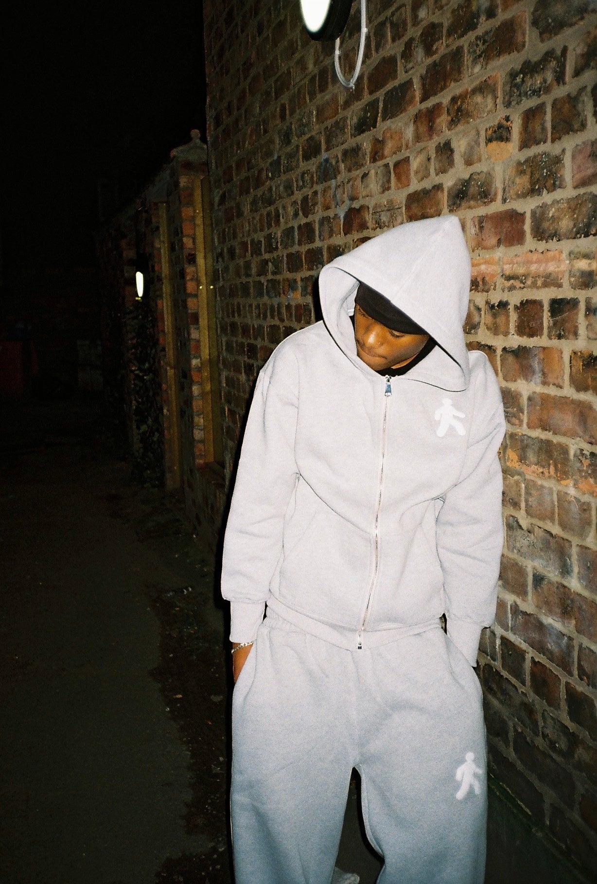 WALKMAN ZIP UP HOODIE [HEATHER GREY]